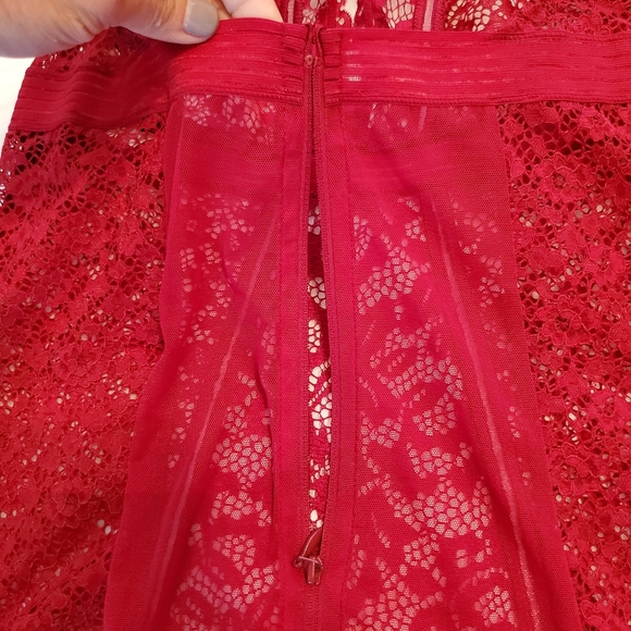 One Day Only Sale! NWT VS red lace garter slip lingerie - Picture 9 of 16